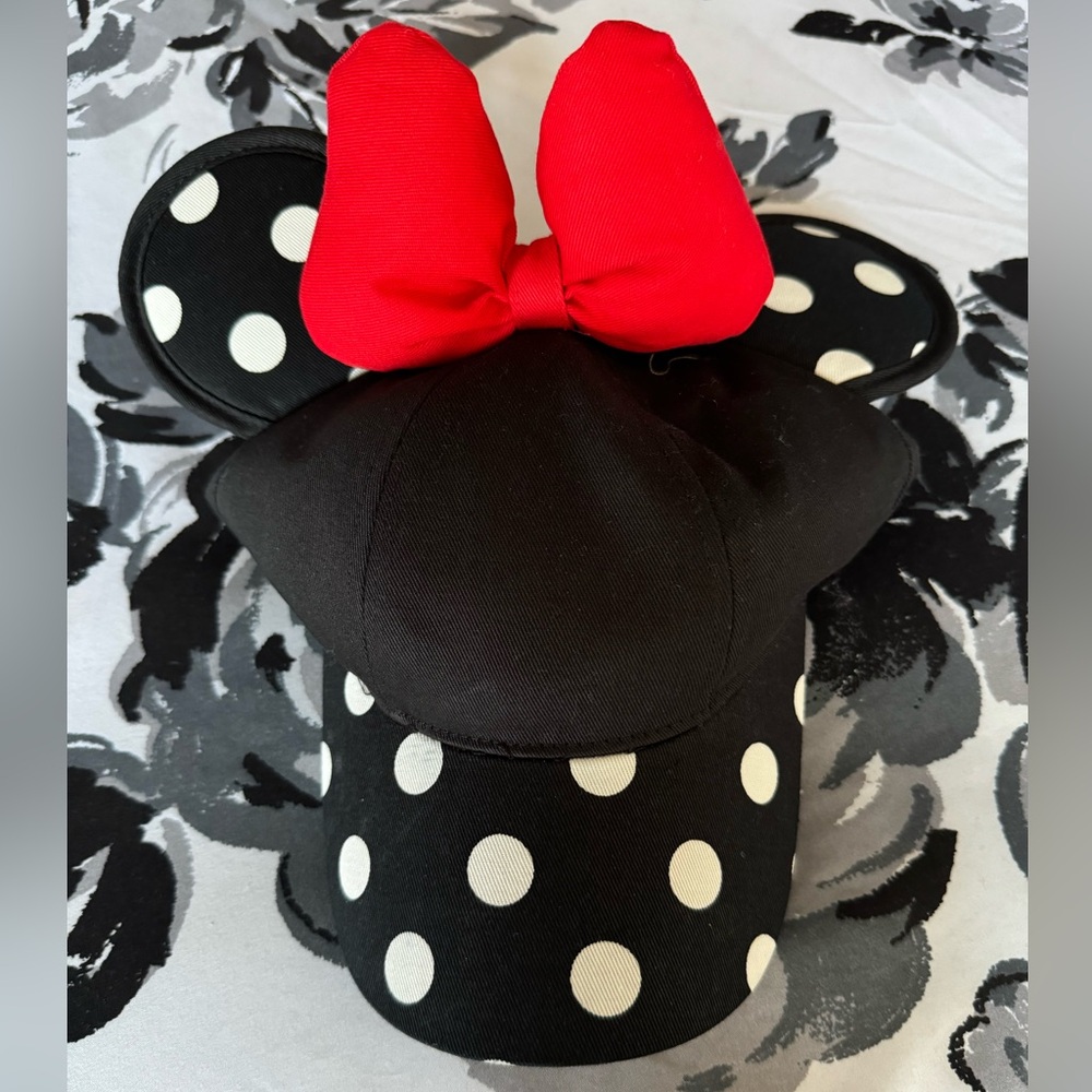 Minnie Mouse Bow Hat